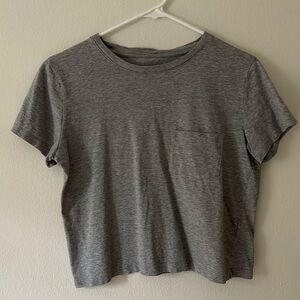 Everlane | 100% Cotton Cropped Pocket Tee in Grey